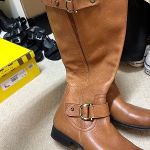 Naturalizer Tall Brown Flat Leather Zip Boots